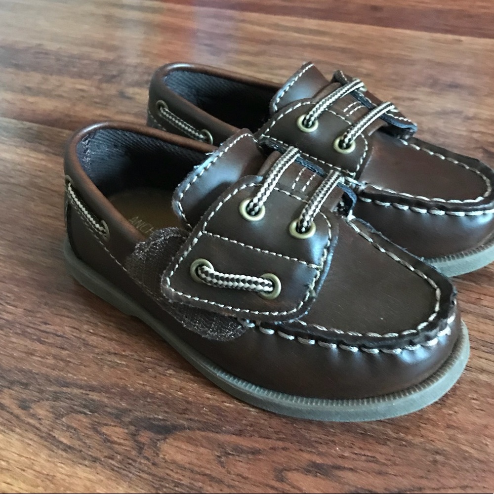 Dress shoes